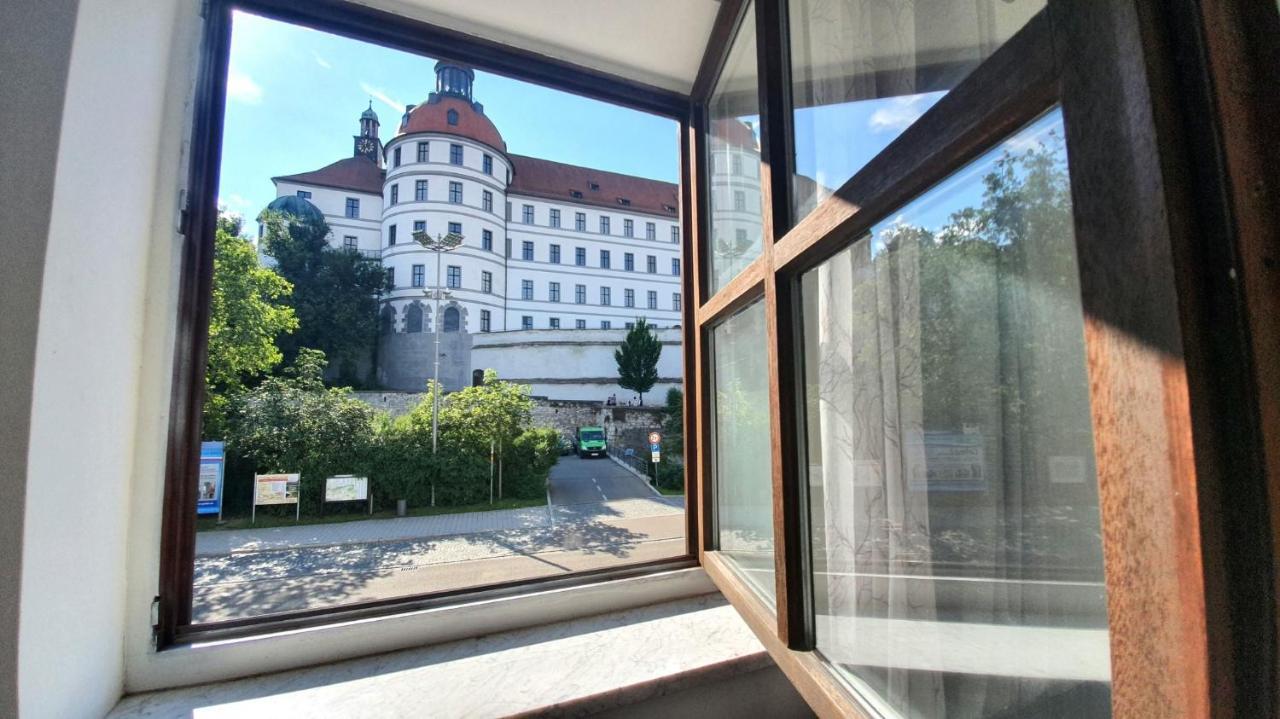 Neuburg New *